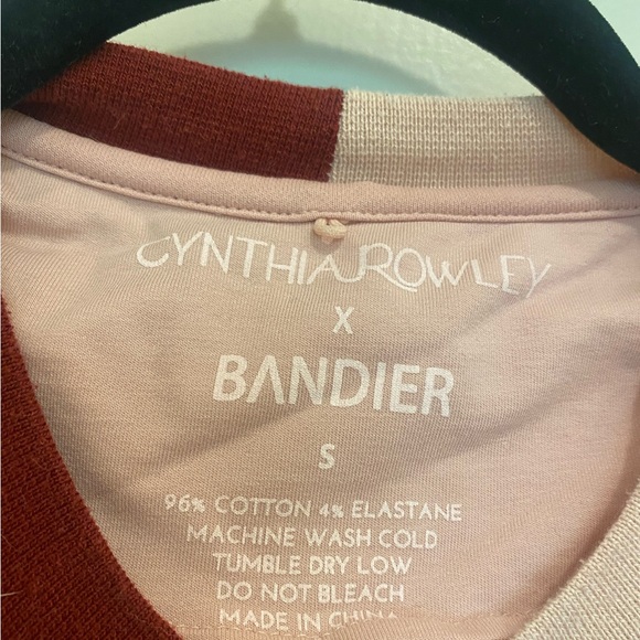 Cali York Bandier x Cynthia Rowley Dual Colored T Shirt - Picture 4 of 4